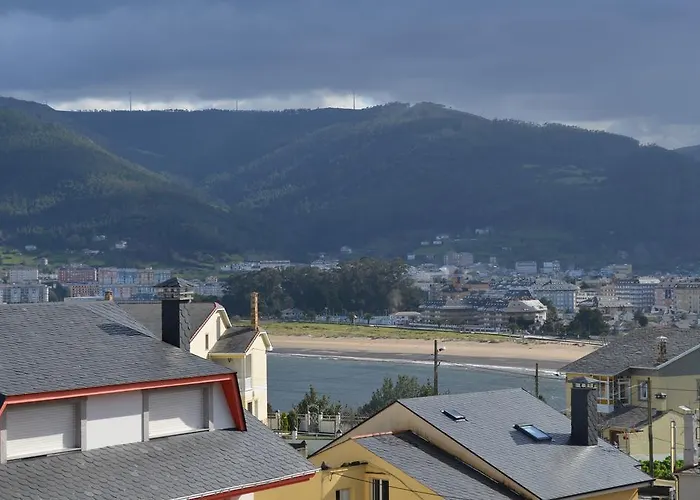 ホテル Celta Galaico *